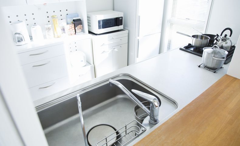 狭いキッチンを快適スペースに変える おすすめ収納術5選 スチールラック収納術 アイデアコラム ルミナスラック活用術